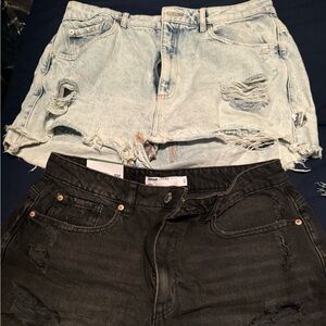 Two pair women’s garage festival denim short size 11